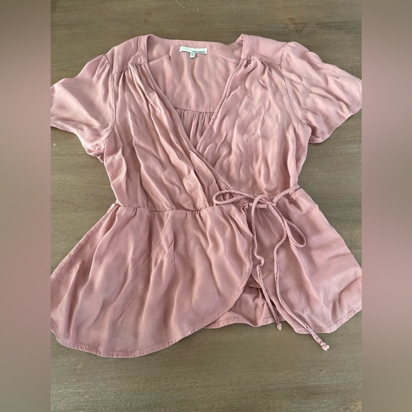 June & Hudson Ruffle Sleeve Wrap Top in Muave Sz L - Picture 2 of 7